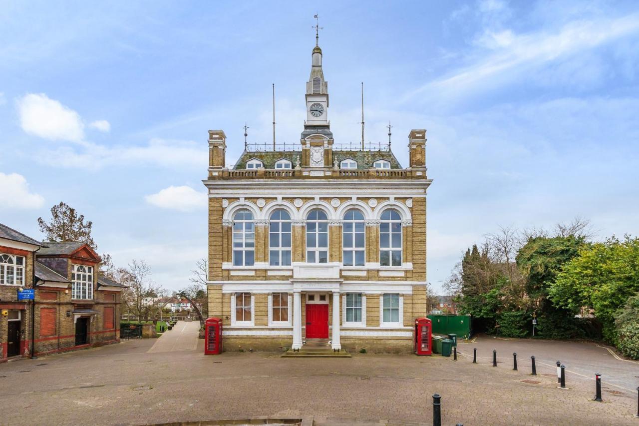 The Old Town Hall - 12 Lägenhet Staines-upon-Thames Exteriör bild